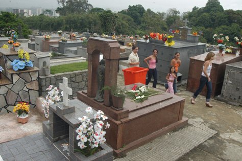 Feriado de Finados será de grande movimento no Cemitério dos Passos 