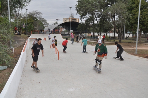 Prefeitura inaugurou pista de skate no bairro Paraíso 