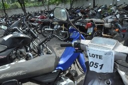 Guarda Municipal vai leiloar quase 200 carros e motocicletas