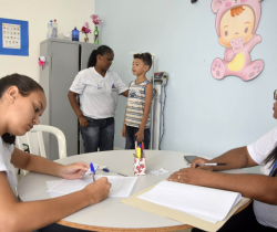 USUÁRIOS DO BOLSA FAMÍLIA DEVEM COMPARECER AOS POSTOS DE SAÚDE PARA MANTER O BENEFÍCIO