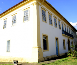 ESCOLA DAS ARTES ATENDE 814 ALUNOS COM CURSOS DE MÚSICA E TEATRO, ENTRE OUTRAS ATIVIDADES
