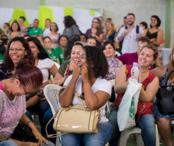 PROFESSORES DE RESENDE GANHAM VIAGENS PARA O BRASIL E O EXTERIOR
