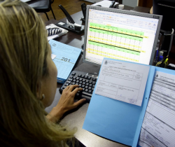 PREFEITURA LEVA SERVIÇO DE EMISSÃO  DE ALVARÁ PARA FEIRA ACADÊMICA