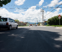 PREFEITURA RETOMA OBRAS DE PAVIMENTAÇÃO NA VILA JULIETA