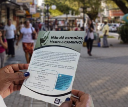 CAMPANHA QUER CONSCIENTIZAR POPULAÇÃO SOBRE DOAÇÃO DE ESMOLAS
