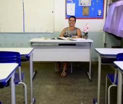 UNIDADES DE ENSINO RECEBEM MAIS DE R$130 MIL EM NOVO MOBILIÁRIO