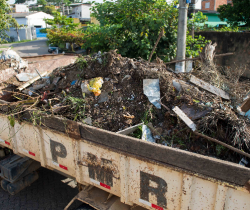 PREFEITURA INSTITUI MULTA PARA QUEM DESCARTAR LIXO E ENTULHO EM LOCAIS PÚBLICOS