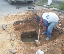 PREFEITURA PROMOVE DESOBSTRUÇÃO NO SISTEMA DE DRENAGEM NA GRANDE ALEGRIA