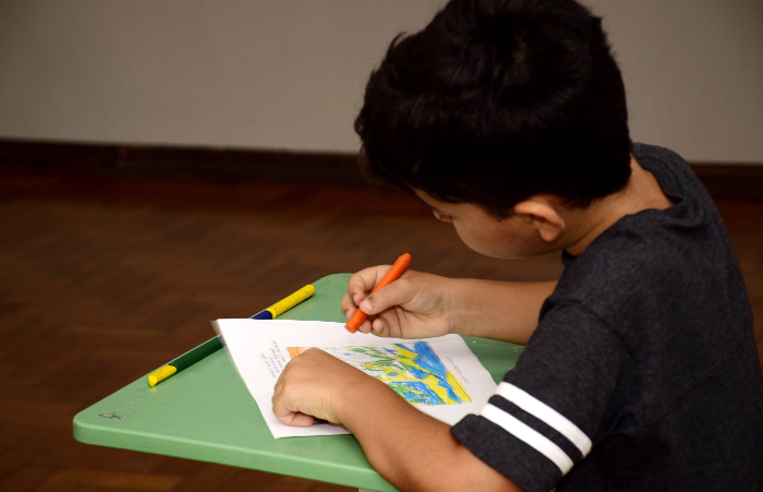 ADOLESCENTES DE PROJETO SOCIAL VÃO PELA PRIMEIRA VEZ A UM MUSEU E PARTICIPARÃO DE OFICINA