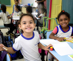 DIA DA EDUCAÇÃO É MARCADO COM AVANÇOS NA ÁREA COMO EQUIPARAÇÃO SALARIAL DO MAGISTÉRIO AO PISO NACIONAL NO MUNICÍPIO