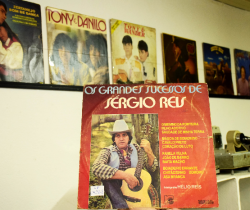 PROJETO ‘ARTE NA CAPA’ DE MAIO COMEMORA O DIA DO SERTANEJO