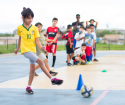 PREFEITURA CRIA 120 NOVAS VAGAS GRATUITAS DE FUTSAL E FUTEBOL PARA CRIANÇAS NOS ÚLTIMOS DOIS MESES