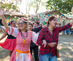 ARRAIÁ DO DOMINGO NO PARQUE TERÁ APRESENTAÇÃO DE QUADRILHA, AULA DE ZUMBA E AÇÕES SOCIAIS