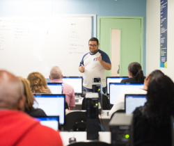 FUNCIONÁRIOS DAS RECEPÇÕES DO HOSPITAL DE EMERGÊNCIA DE RESENDE PARTICIPAM DE WORKSHOP DE INFORMÁTICA