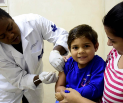 UNIDADES DE SAÚDE DE RESENDE INTENSIFICAM VACINAÇÃO NO COMBATE AO SARAMPO NESTA SEGUNDA, DIA 7