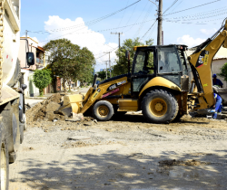 EQUIPE DA PREFEITURA DE RESENDE CONCLUI RECUPERAÇÃO DA REDE DE DRENAGEM NO BAIRRO CABRAL