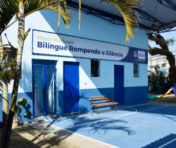 ESCOLA MUNICIPAL BILÍNGUE ROMPENDO O SILÊNCIO É ENTREGUE APÓS REVITALIZAÇÃO