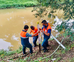 PREFEITURA DE RESENDE REFORÇA MONITORAMENTO DE RIOS COM INSTALAÇÃO DE RÉGUAS LINIMÉTRICAS