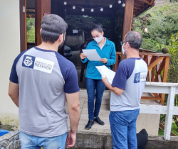 PREFEITURA DE RESENDE REALIZA AÇÃO DE CONSCIENTIZAÇÃO SOBRE MEDIDAS DE SEGURANÇA SANITÁRIA EM VISCONDE DE MAUÁ