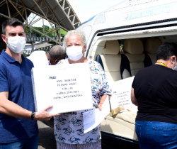 RESENDE RECEBE MAIS 1.430 DOSES DE VACINA CONTRA A COVID-19