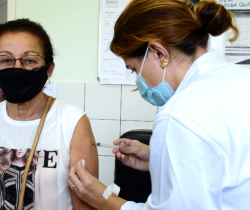 PREFEITURA DE RESENDE INICIA CADASTRAMENTO DE IDOSOS A PARTIR DE 73 ANOS PARA VACINAÇÃO CONTRA A COVID-19