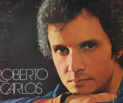 EXPOSIÇÃO ‘ARTE NA CAPA’ DO MIS RESENDE EM MAIO HOMENAGEIA OS 80 ANOS DO REI ROBERTO CARLOS