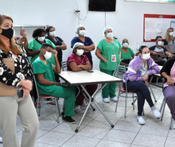 SEMANA DA ENFERMAGEM É CELEBRADA NO HOSPITAL DE EMERGÊNCIA E NA SANTA CASA DE RESENDE