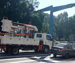 SEMÁFOROS RECEBEM MANUTENÇÃO EM VIAS PÚBLICAS DE RESENDE