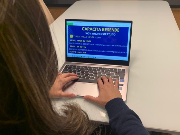 CAPACITA RESENDE TEM INSCRIÇÕES ABERTAS PARA CURSOS DE HOTELARIA, VENDAS, TELEMARKETING E EMPREENDEDORISMO 