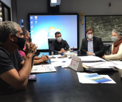 PREFEITURA DE RESENDE ESTABELECE PARCERIA COM O IFRJ PARA FUTURAS AULAS GRATUITAS DE NATAÇÃO