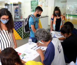 RESENDE APLICA SEGUNDA DOSE CONTRA COVID-19 EM PESSOAS ACIMA DE 18 ANOS NO HORÁRIO ESTENDIDO À NOITE DESTA QUARTA-FEIRA, DIA 15