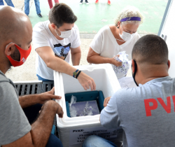 CHEGA NOVA REMESSA COM 3,9 MIL DOSES DE VACINAS CONTRA A COVID-19 NESTE SÁBADO, DIA 18, PARA RESENDE