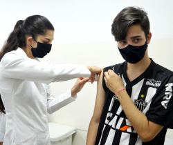 RESENDE VACINA CONTRA COVID-19 ADOLESCENTES PARTIR DE 14 ANOS, SEM COMORBIDADE, NESTA QUINTA-FEIRA, DIA 23