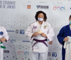 ALUNAS DA REDE MUNICIPAL DE ENSINO GANHAM MEDALHAS DE OURO E BRONZE NOS JOGOS ESTUDANTIS DO RIO