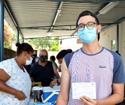 RESENDE DIVULGA CALENDÁRIO DE VACINAÇÃO CONTRA COVID-19 PARA ESTA SEMANA