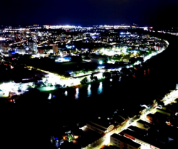 RESENDE SUPERA 95% DAS LUMINÁRIAS SUBSTITUÍDAS POR LED E MAIS DE MIL NOVOS PONTOS DE LUZ EM PROJETO PIONEIRO NA REGIÃO