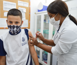 RESENDE VACINA CRIANÇAS DE 5 A 11 ANOS EM HORÁRIO ESTENDIDO, NESTA QUINTA-FEIRA, DIA 17