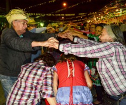 ARRAIÁ DA MELHOR IDADE + ATIVA AGITA PARQUE DE EXPOSIÇÕES NESTA SEXTA