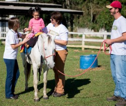 APÓS 10 ANOS DE ESPERA, PROJETO DE EQUOTERAPIA É AMPLIADO EM RESENDE