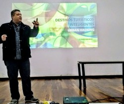 SECRETARIA DE TURISMO PARTICIPA DE PALESTRA SOBRE PROJETO ‘DESTINOS TURÍSTICOS INTELIGENTES’