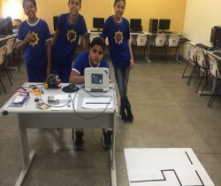 ALUNOS DA ESCOLA JÚLIO VERNE PARTICIPAM NESTE SÁBADO DA OLIMPÍADA BRASILEIRA DE ROBÓTICA
