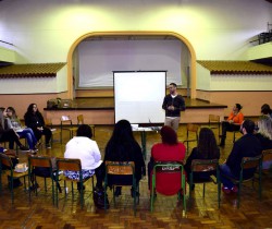 FÓRUM DEBATE A IMPORTÂNCIA DAS POLÍTICAS PÚBLICAS  PARA PESSOAS EM SITUAÇÃO DE RUA