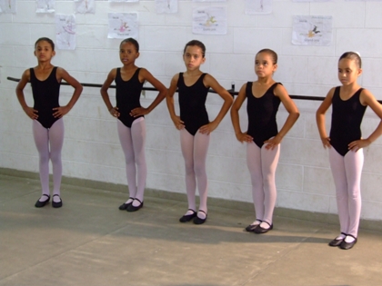 Cerca de 5.500 alunos da rede participam de atividades no contraturno das aulas