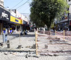 PREFEITURA DE RESENDE INICIA OBRAS DE AMPLIAÇÃO DO CALÇADÃO DE CAMPOS ELÍSEOS