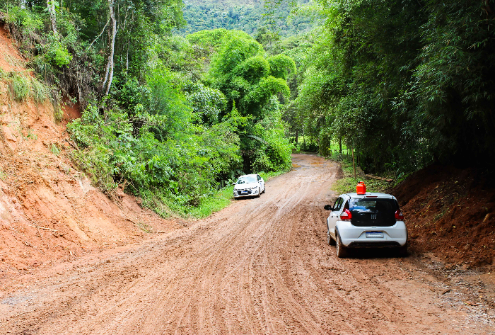 PREFEITURA DE RESENDE E DER LIBERAM RJ-151, NO TRECHO ENTRE CAMPO ALEGRE E RIO PRETO, PARA TRÁFEGO APÓS INÍCIO DAS OBRAS DE DESOBSTRUÇÃO