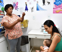 RESENDE INTENSIFICA CAMPANHA DE VACINAÇÃO CONTRA A DENGUE