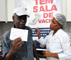 RESENDE INICIA CAMPANHA DE VACINAÇÃO CONTRA COVID-19 NESTA TERÇA-FEIRA (28)