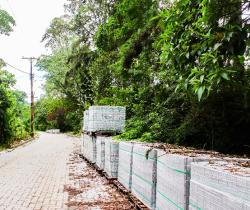 PREFEITURA DE RESENDE REALIZA OBRAS DE PAVIMENTAÇÃO DA SERRINHA DO ALAMBARI 