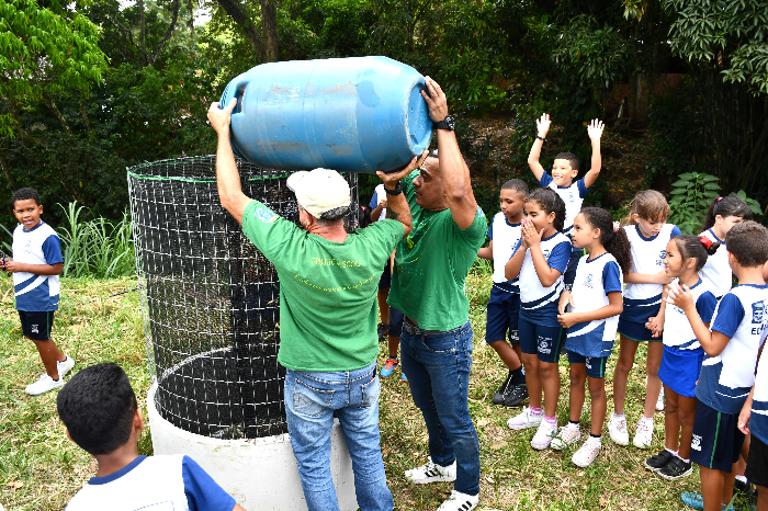 PREFEITURA DE RESENDE INICIA IMPLEMENTAÇÃO DO PROJETO DE EDUCAÇÃO AMBIENTAL NAS ESCOLAS