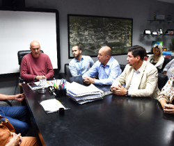 RESENDE SANCIONA LEI QUE PREVÊ GRATUIDADE NO TRANSPORTE PÚBLICO PARA ALUNOS DE INSTITUIÇÕES DE ENSINO TÉCNICO E SUPERIOR 